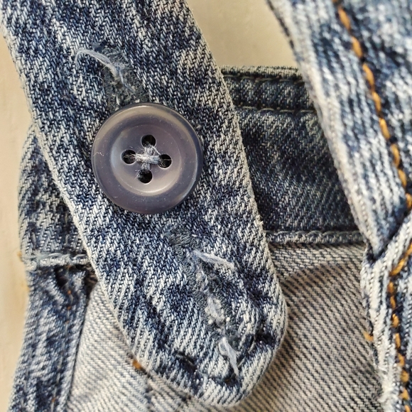 Gap denim distressed overall shorts size small - Picture 2 of 7